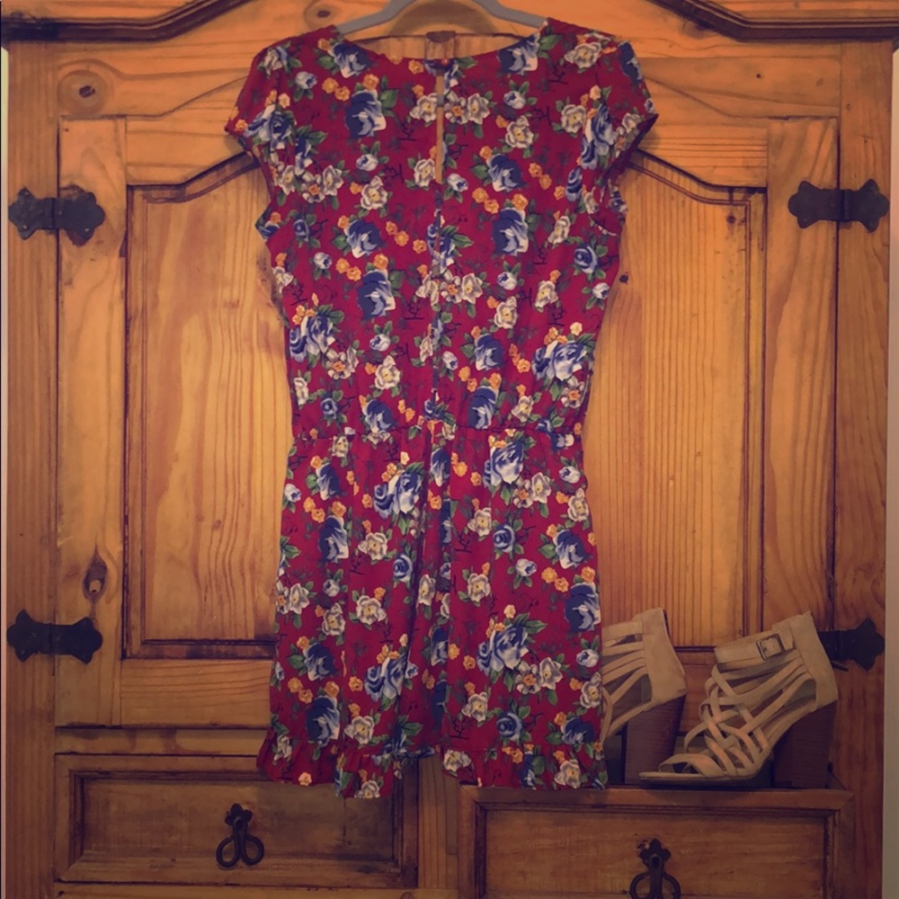 Adorable Floral Romper 🏖❤️